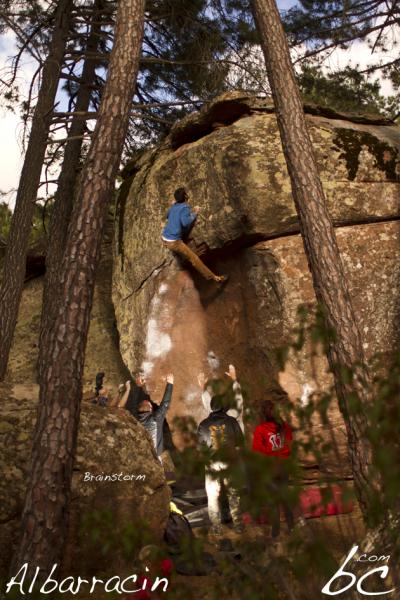 Jorge in "Brainstrom" (1)